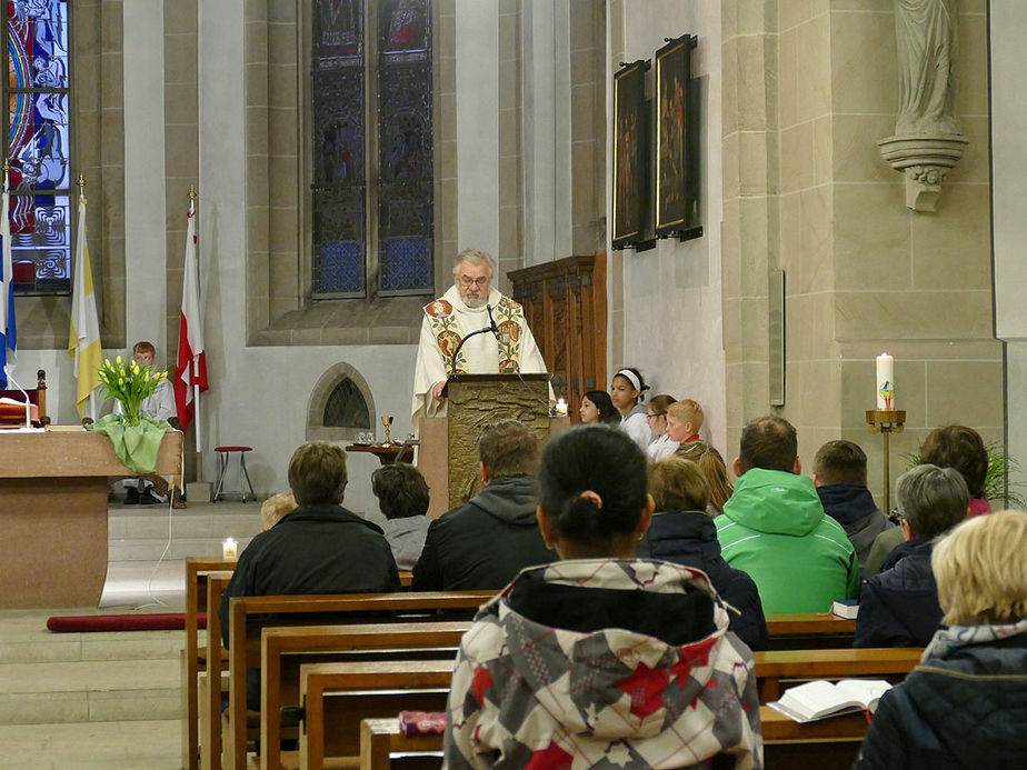 Lumen Christi - Auferstehungsmesse in St. Crescentius (Foto: Karl-Franz Thiede)